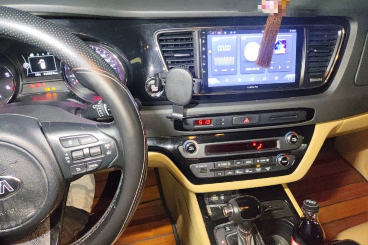 Used Kia Carnival 2015 2.2T Luxury Edition China IV Audio And AC Panel