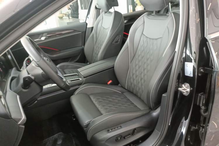 Used Volkswagen Magotan 2024 380TSI DSG Ultimate Edition
