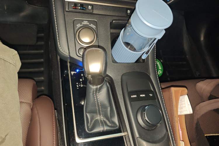 Used Lexus ES 2017 200 30th Anniversary Edition Gear Lever