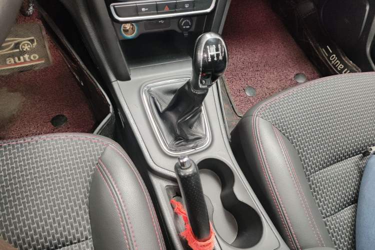 Used Chery Tiggo 3 2016 1.6L Manual ZhiShang Edition