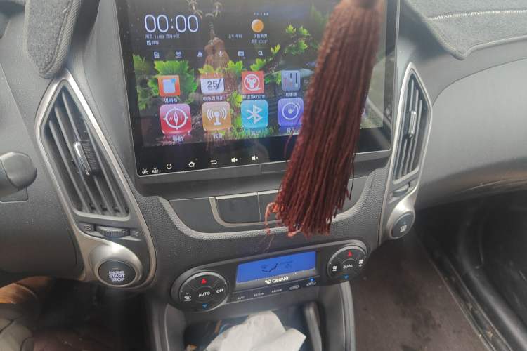 Used Hyundai ix35 2013 2.0L Automatic Two-Wheel Drive Smart GLS China IV Standard