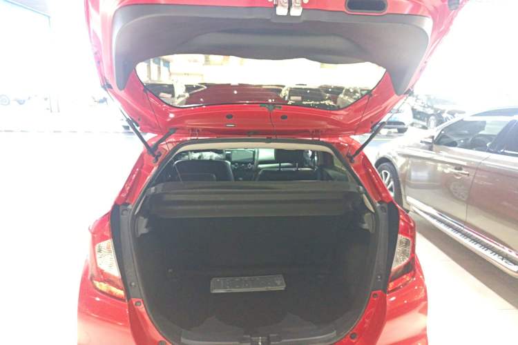 Used Honda Fit 2018 1.5L CVT Comfort Sunroof Version