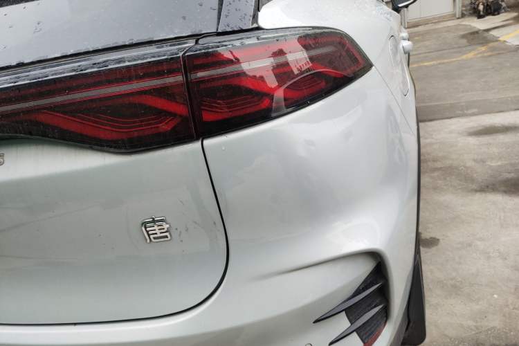 Used BYD Tang New Energy 2024 DM-i Glory Edition 112KM Flagship Model
