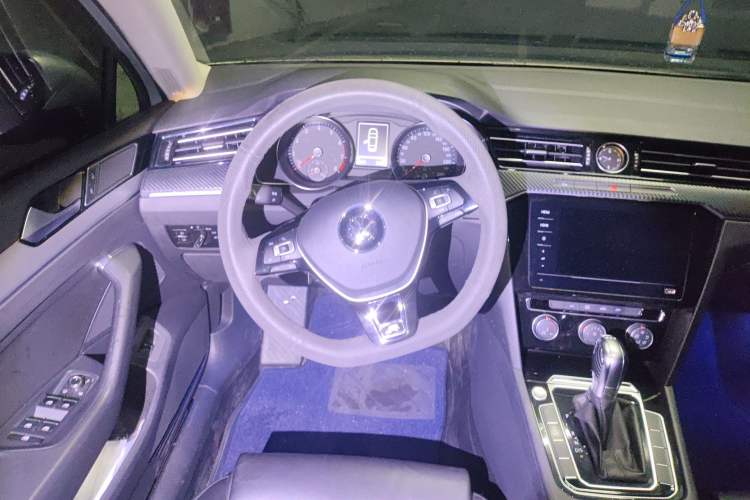 Used Volkswagen Magotan 2019 330TSI DSG Leading Edition China V Standard