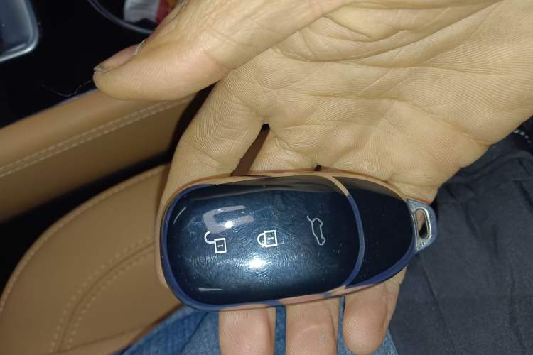 Used Li Auto ONE 2021 Extended-Range 6-Seater Version
