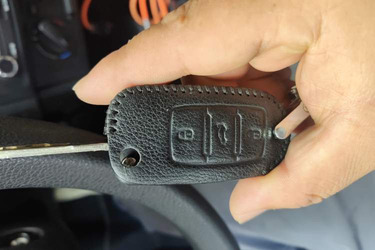 Used Volkswagen Jetta 2013 1.6L Automatic Fashion Model Vehicle Key