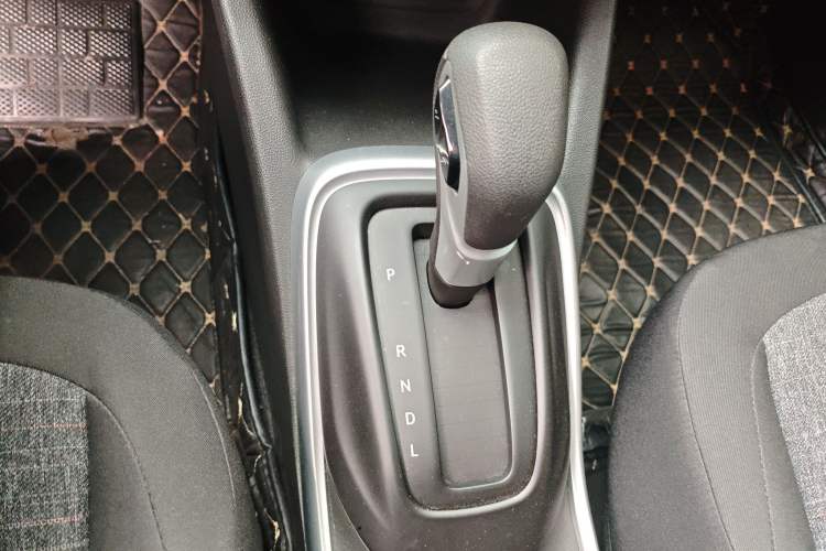 Used Chevrolet Trax 2019 325T Automatic Sport Edition China VI Standard
