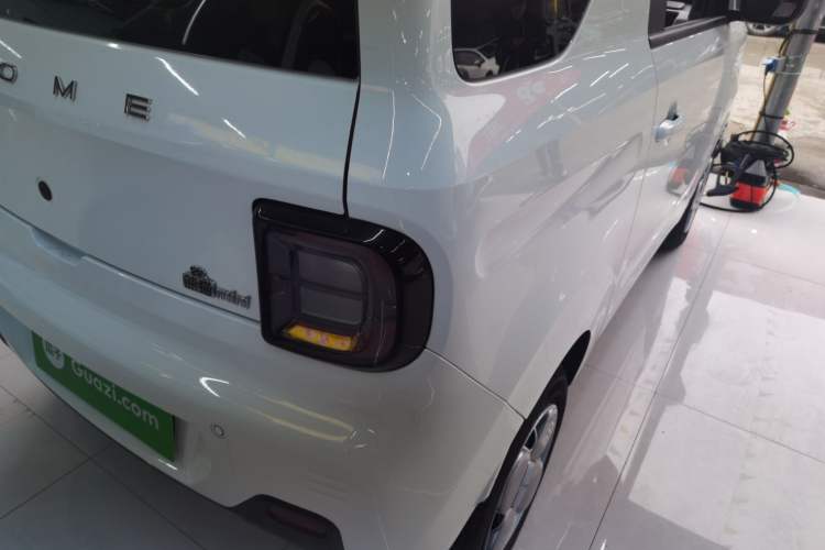 Used Geely Galaxy Panda 2024 Panda Mini 200km Endurance Bear Exterior 3