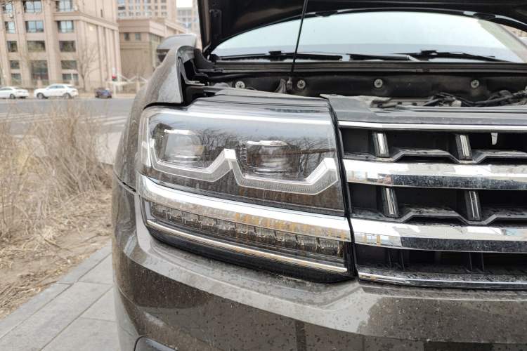 Used Volkswagen Teramont 2017 330TSI Two-Wheel-Drive Luxury Edition