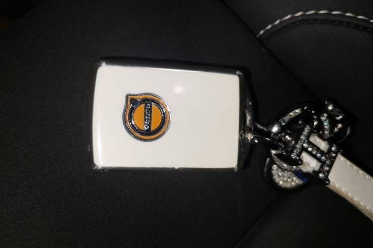 Used Volvo C40 2023 Long-Range PRO Version
