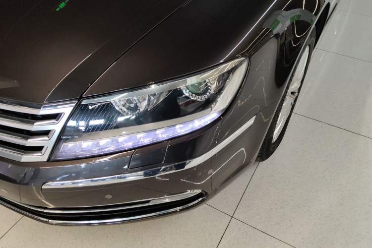 Used Volkswagen Phaeton 2014 3.0L Business Model

