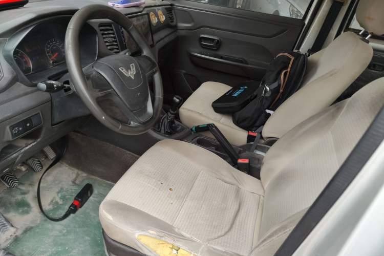 Used Wuling Hongguang V 2019 1.5L Jingqu Version China VI LAR