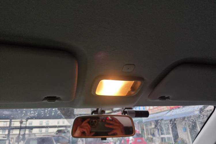 Used Chery QQ QQ Ice Cream 2022 170km Sundae Phosphate Lithium-Ion
