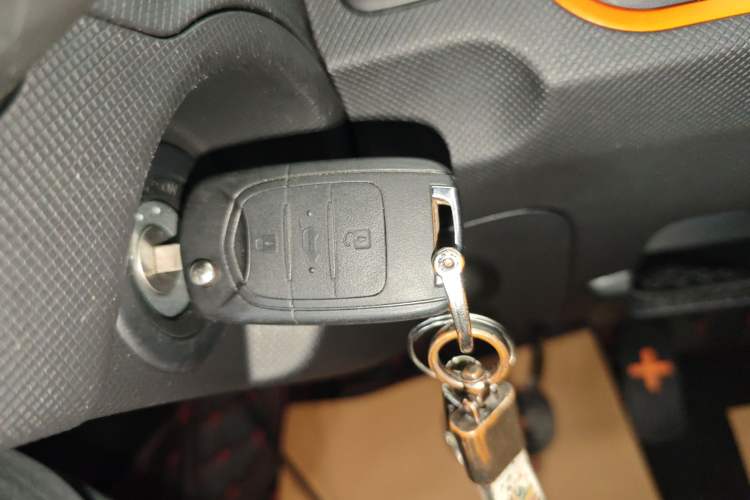Used Wuling Hongguang MINIEV 2020 Freedom Version Lithium Iron Phosphate Vehicle Key