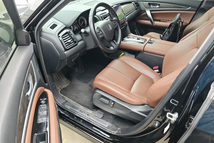 Used Honda UR-V 2020 370TURBO Two-Wheel Drive Luxury Edition
