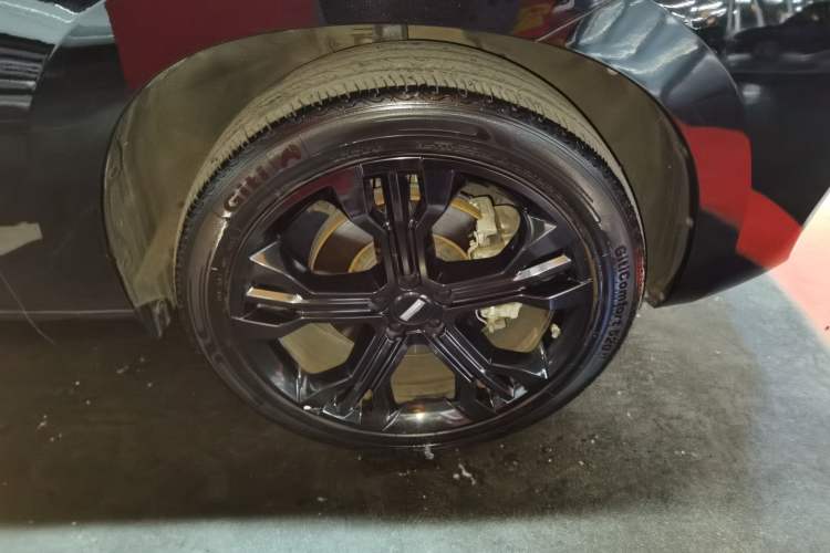 Used Wey VV7 2017 2.0T Flagship Model Right Rear Wheel Hub