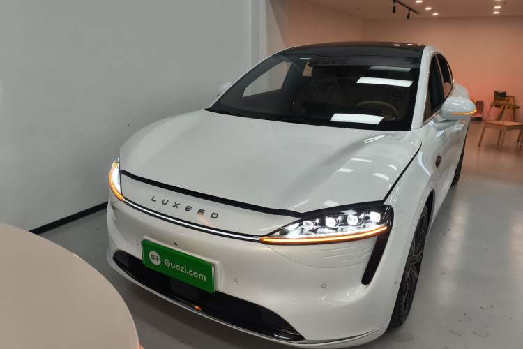 Used Hima Luxeed R7 2024 Pure Electric 667km Pro Exterior 1