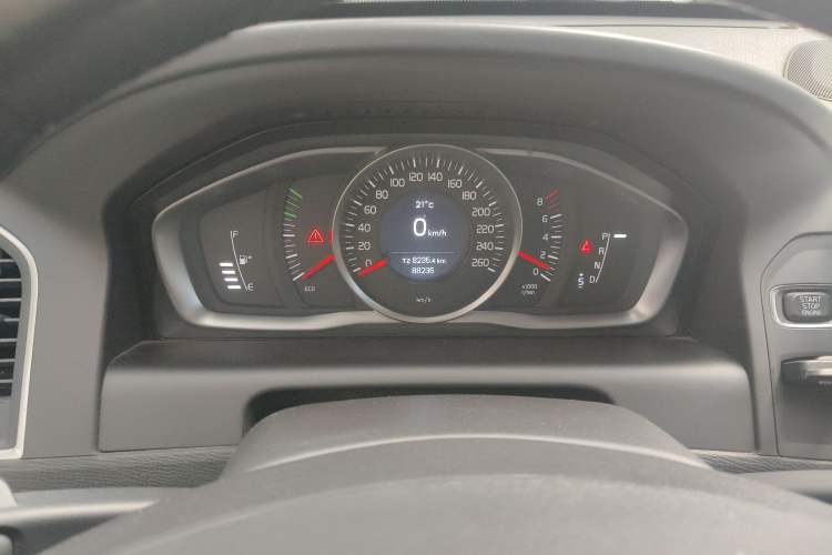 Used Volvo XC60 2015 T5 Smart Edition
