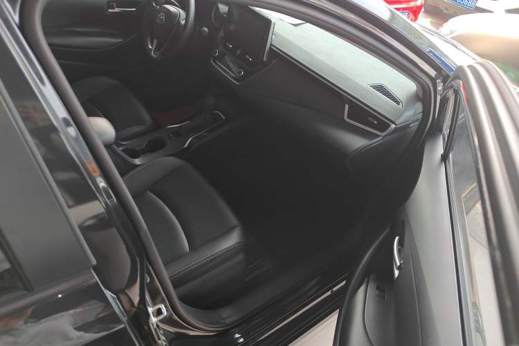 Used Toyota Corolla 2021 1.2T S-CVT Elite PLUS Edition Right Front Seat