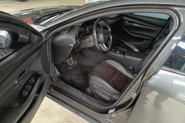 Used Mazda 3 Axela 2021 2.0L Automatic Zhiya Edition