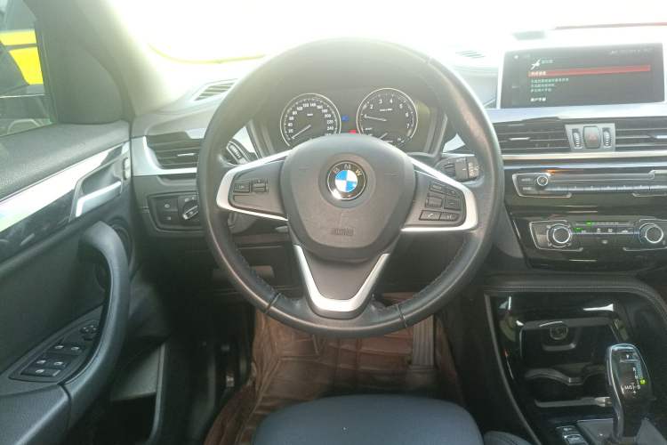 Used BMW X2 2019 sDrive20i M Sport Package China VI Emission Standard Steering Wheel