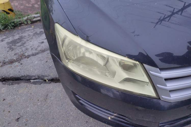 Used Volkswagen Santana 2013 1.6L Manual Fashion Edition Right Front Headlight