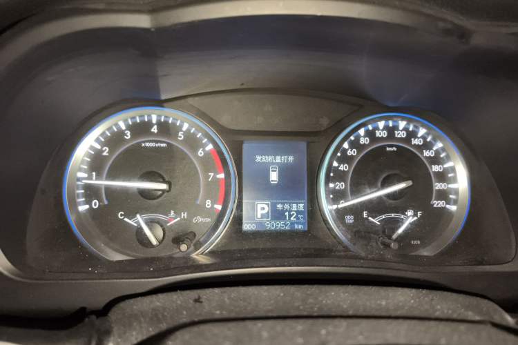 Used Toyota Highlander 2015 2.0T Four-Wheel Drive Luxury Navigation Version with 7 Seats Instrument Cluster