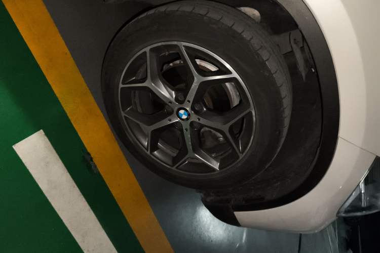 Used BMW X1 2018 sDrive18Li Luxury Model
