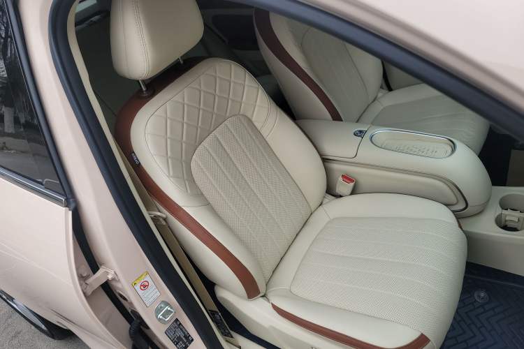 Used ORA Good Cat 2024 401 km Luxury Version 126 kW