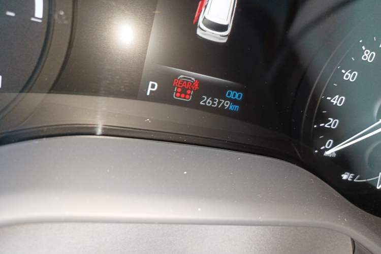 Used Toyota Sienna 2023 2.5L Hybrid Deluxe Edition