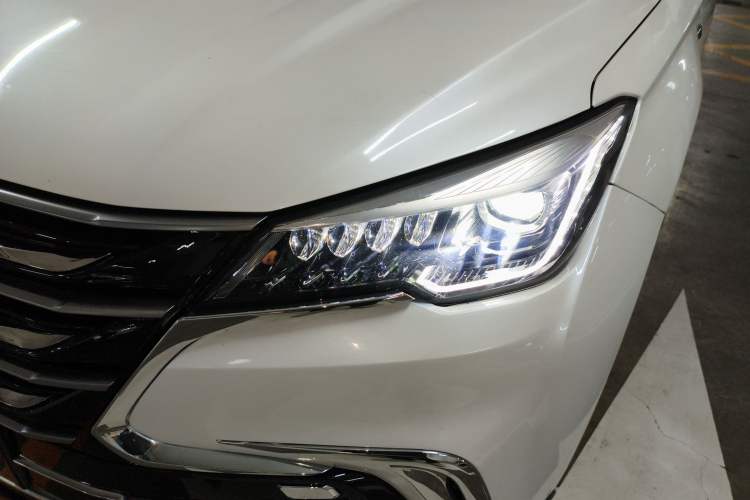 Used CHANGAN CS85 COUPE 2019 1.5T DCT Dynamic Version China VI Standard
