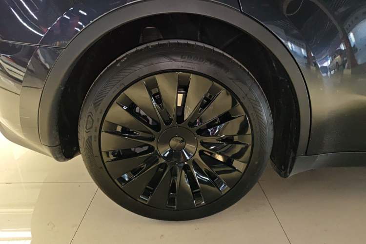 Used Tesla Model Y 2024 Rear-Wheel-Drive Version
