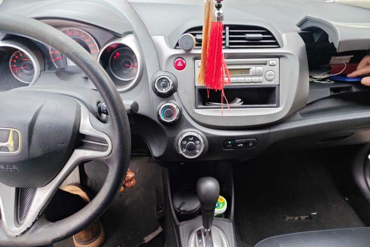 Used Honda Fit 2008 1.3L automatic comfort version