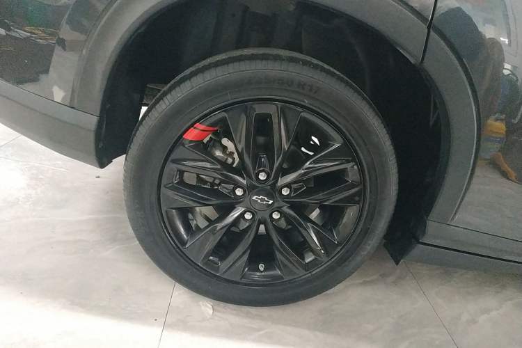 Used Chevrolet Orlando 2020 Light Hybrid Redline 530T Automatic Enjoyment Edition (5+2 Models) Exterior 5