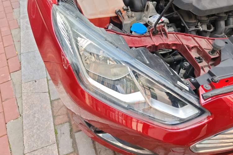 Used Ford Escort 2017 Happy Edition 1.5L Manual Fashion Model
