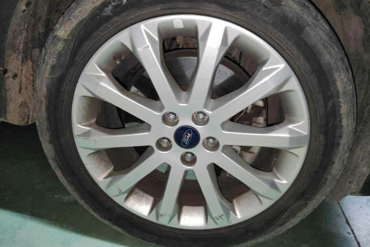 Used Ford Kuga 2013 2.0L GTDi Four-Wheel Drive Premium Model