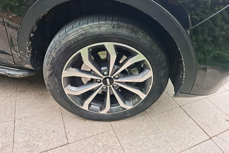 Used Wey VV6 2020 2.0T Two-Wheel Drive Smart Protection+ Right Front Wheel Hub