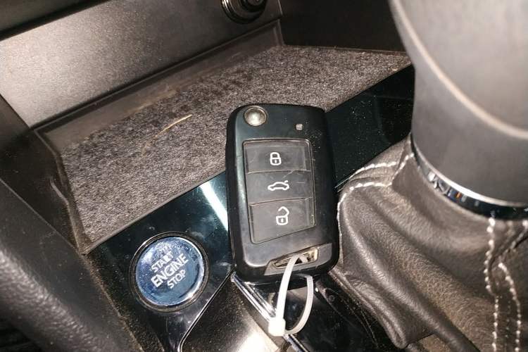 Used Volkswagen Tharu 2019 280TSI Two-Wheel Drive R-Line China VI Standard