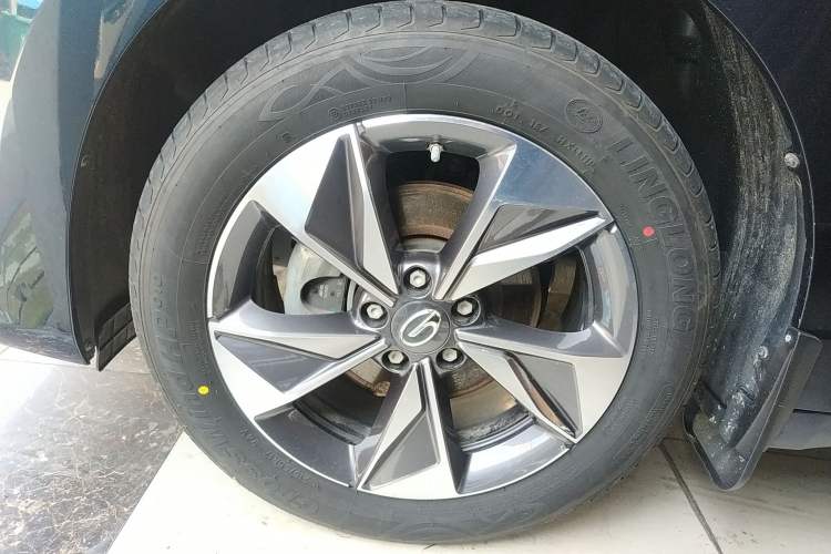 Used GAC Trumpchi M6 2021 PRO 270T DCT Luxury Edition Exterior 4