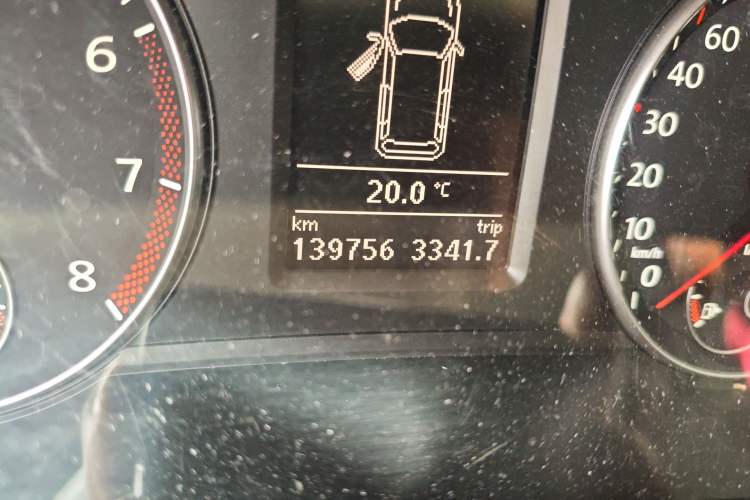 Used Volkswagen Sharan 2012 2.0 TSI Comfort Edition Euro IV Odometer Close Up