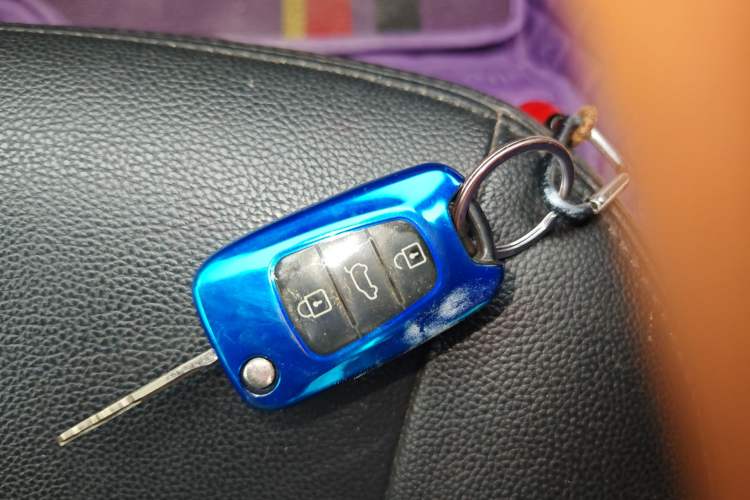 Used Kia K2 2015 Sedan 1.4L MT GLS