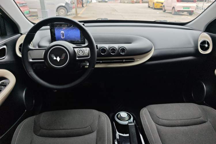 Used Wuling Bingo 2024 203km Light Edition
