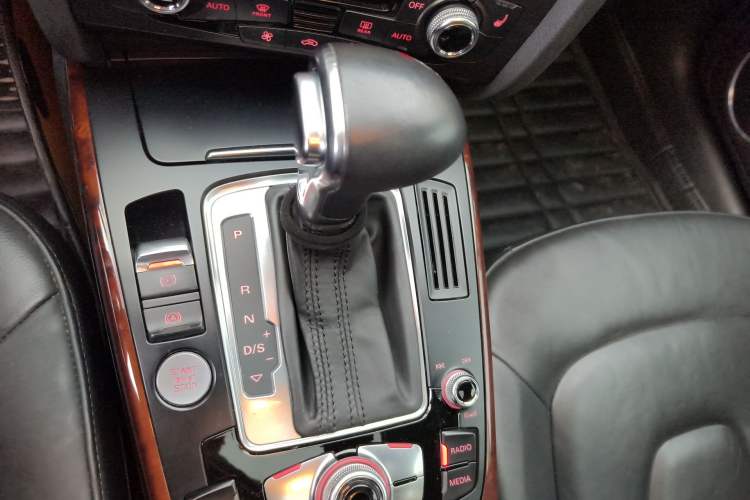 Used Audi A4L 2013 35 TFSI Automatic Luxury Model