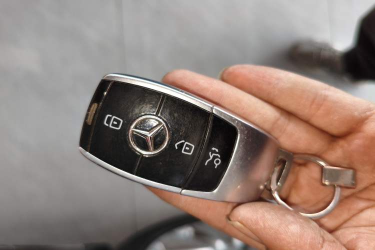 Used Mercedes-Benz S-Class 2019 S 320 L Vehicle Key