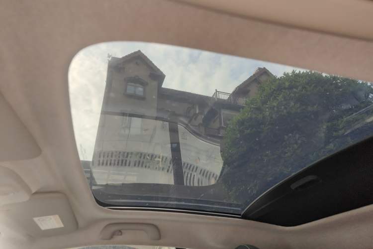 Used smart fortwo 2015 1.0L 52 kW Hardtop Passion Edition Headliner