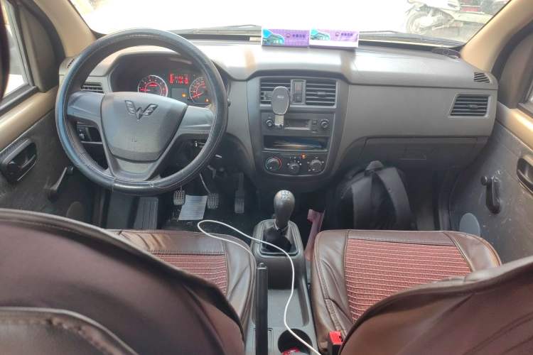 Used Wuling Rongguang S 2021 1.2L Base Model 5-Seater LSI