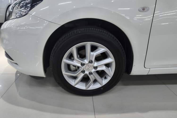 Used Nissan Tiida 2024 1.6L CVT Cool Dynamic Edition