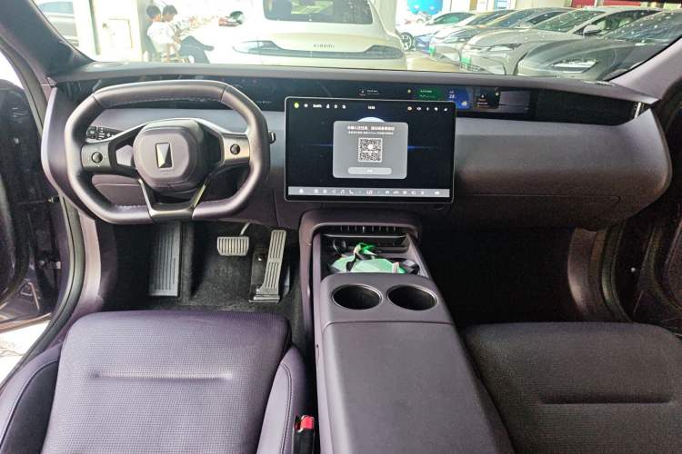 Used Avatr 06 2025 Ultra Pure Electric Edition Center Console