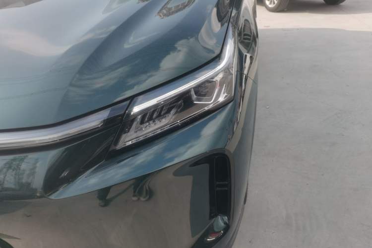 Used Landian E5 PLUS 2025 165 km Long-Range Pro Version with 5 Seats