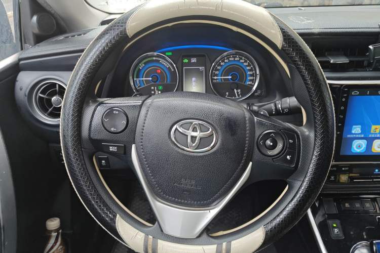 Used Toyota Corolla 2017 Revised Dual-Engine 1.8L E-CVT Leading Edition
